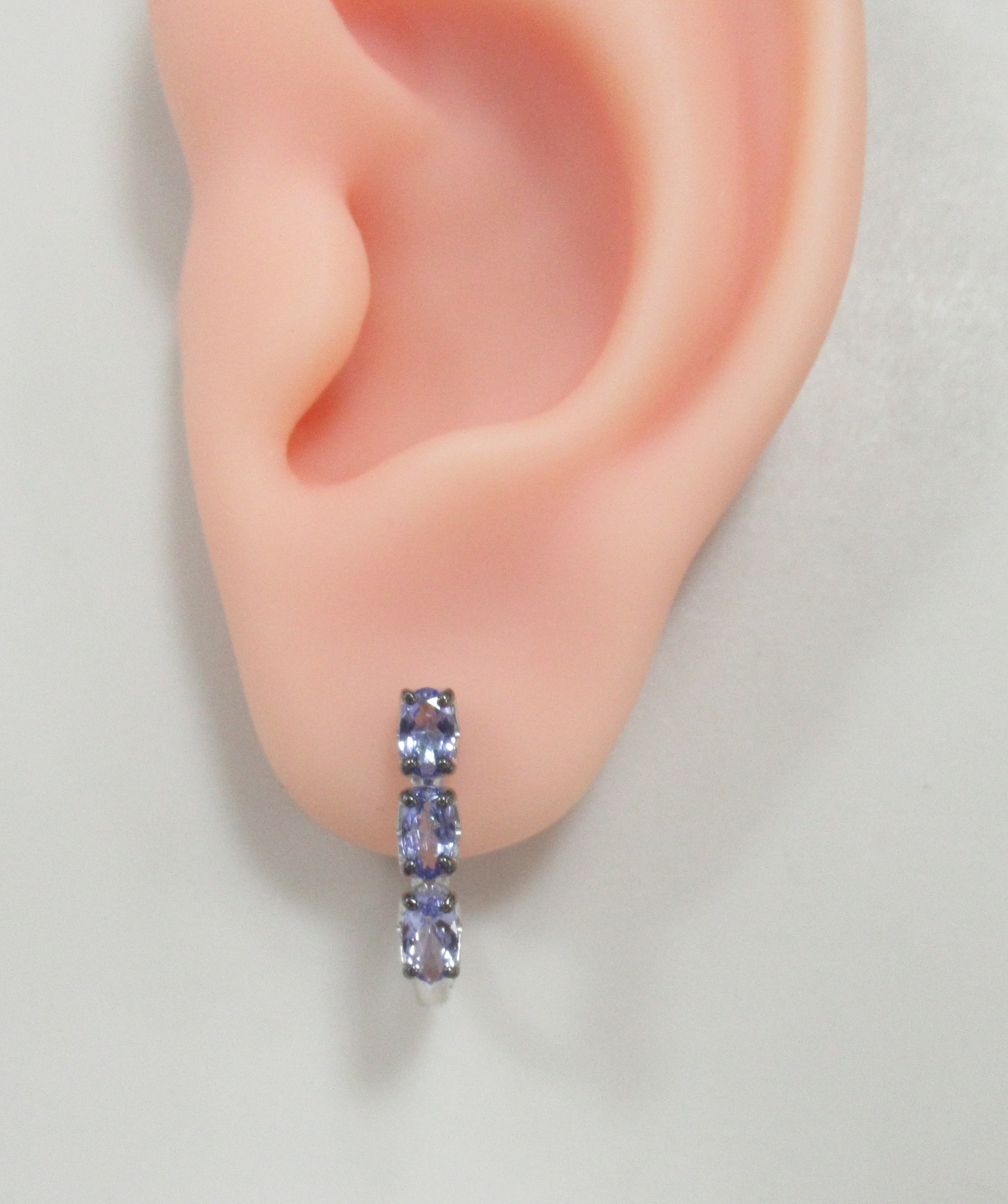 Серебряные серьги с танзанитами